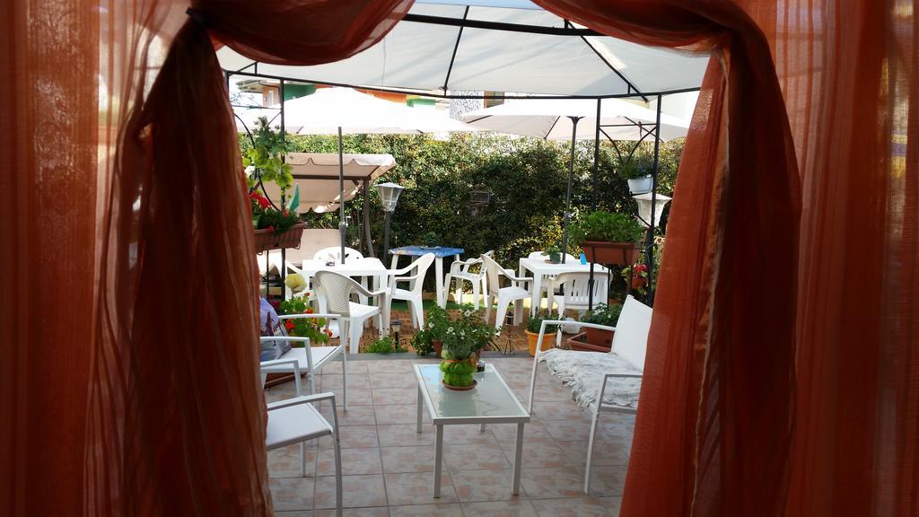 Beb I Delfini Di Casa Paola Bed & Breakfast Mascali Exterior photo
