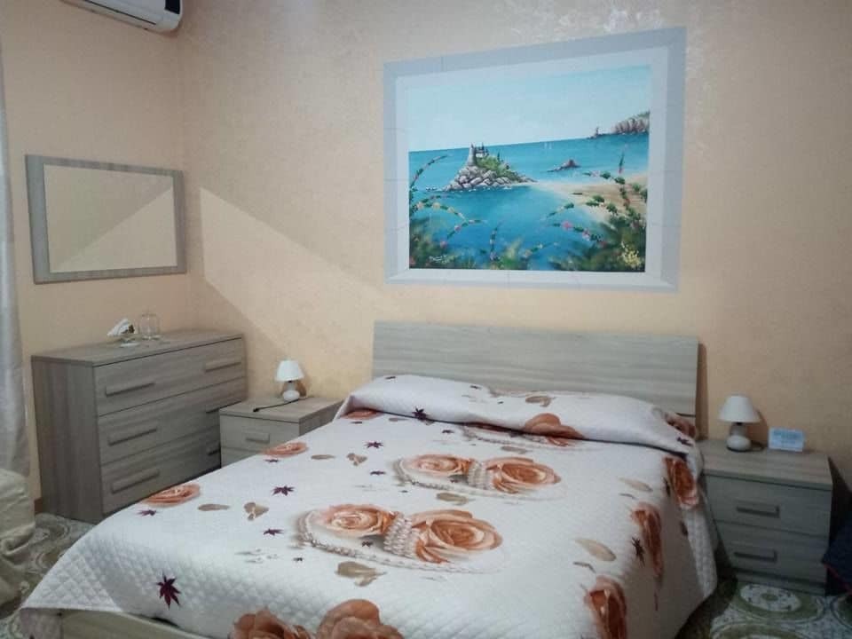 Beb I Delfini Di Casa Paola Bed & Breakfast Mascali Exterior photo